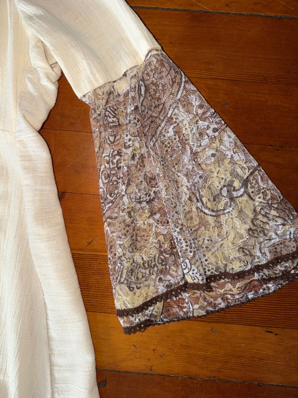 Vintage Gunne Sax Boho Cream Maxi Dress with Paisley Trim // size 6 or 8 Prairie - Picture 3 of 6